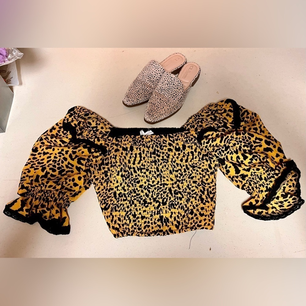 Free the Roses Leopard Smocked Top Size M NWT Indie Sleeze Mobwife Anthropologie